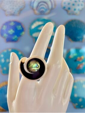 Flea Cone Shell Ring - Cocktail Ring - mother of pearl top